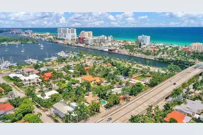 737  Hollywood Blvd, Hollywood, FL 33019 - Photo 1