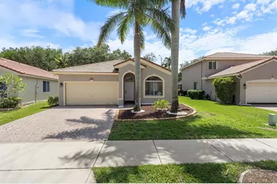 4170  Banyan Trails Dr, Coconut Creek, FL 33073 - Photo 1