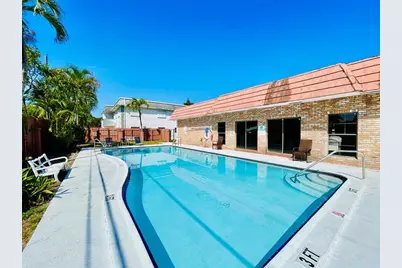 320 SW 1st St, Unit #D-2, Pompano Beach, FL 33060 - Photo 1