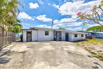 1000 NE 52nd Ct, Deerfield Beach, FL 33064 - Photo 1