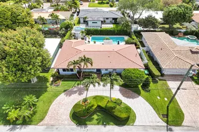 2130 NE 16th Ave, Wilton Manors, FL 33305 - Photo 1