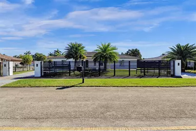 3001 SW 111th Ave, Miami, FL 33165 - Photo 1