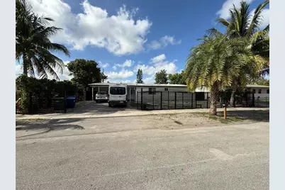 645 NE 178th St, Miami, FL 33162 - Photo 1