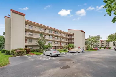 25  Abbey Ln, Unit #301, Delray Beach, FL 33446 - Photo 1