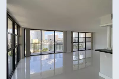 400  Leslie Dr, Unit #810, Hallandale Beach, FL 33009 - Photo 1