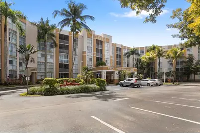 9805 NW 52nd Street #218, Doral, FL 33178 - Photo 1