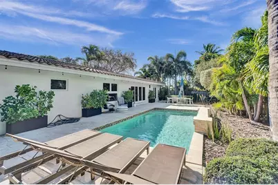 2725 NE 26th Ave, Fort Lauderdale, FL 33306 - Photo 1