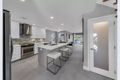 805 SW 8th Ter, Fort Lauderdale, FL 33315 - Photo 1