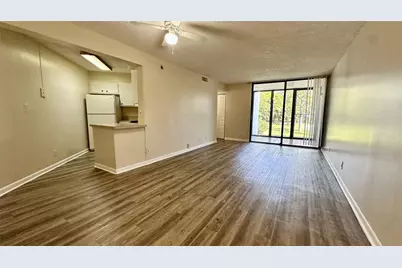 211  Lake Pointe Dr, Unit #110, Oakland Park, FL 33309 - Photo 1