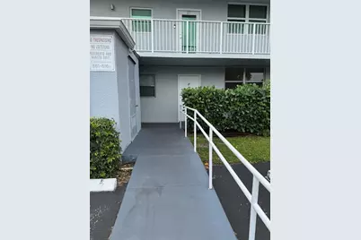 115  Royal Park Dr, Unit #1F, Oakland Park, FL 33309 - Photo 1