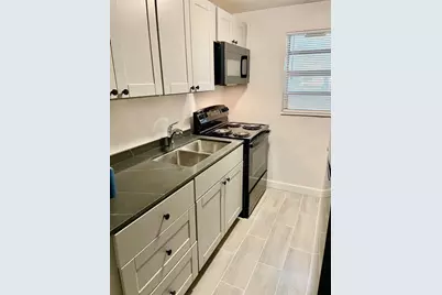 22 NW 8th Ave, Unit #4, Dania Beach, FL 33004 - Photo 1