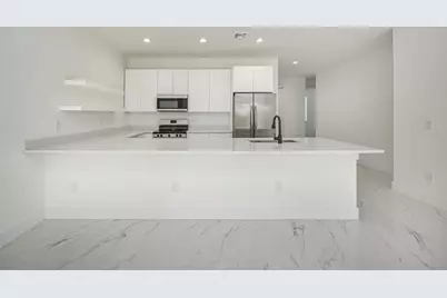 927 SW 2nd Avenue, Deerfield Beach, FL 33441 - Photo 1