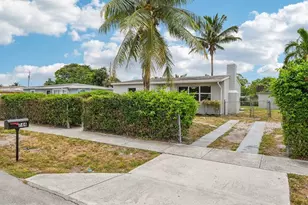 744 Dogwood Rd, West Palm Beach, FL 33409 - Photo 1