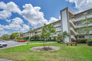 2903 Victoria Cir, Coconut Creek, FL 33066 - Photo 1