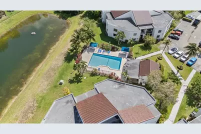 9433  Fontainebleau Blvd, Unit #212, Miami, FL 33172 - Photo 1