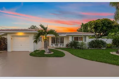 341 SE 3rd St, Pompano Beach, FL 33060 - Photo 1