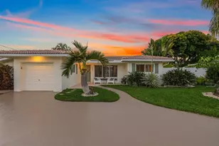 341 SE 3rd St, Pompano Beach, FL 33060 - Photo 1