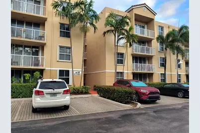 619 E Sheridan St, Unit #208, Dania Beach, FL 33004 - Photo 1