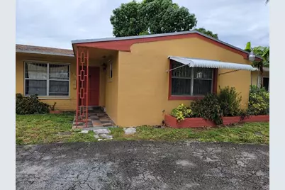 517 NE 137th St, North Miami, FL 33161 - Photo 1