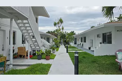 4537  Poinciana St, Unit #4, Lauderdale by the Sea, FL 33308 - Photo 1