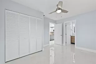 877 Coral Dr, West Palm Beach, FL 33415 - Photo 1