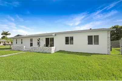 10945 SW 142nd Lane, Miami, FL 33176 - Photo 1