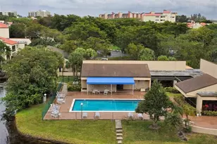 2334 S Cypress Bend Dr, Pompano Beach, FL 33069 - Photo 1