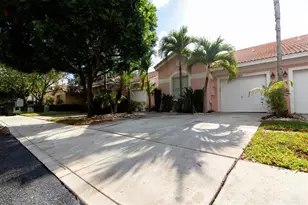 383 E Coral Trace Cir, Delray Beach, FL 33445 - Photo 1