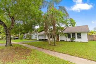 5005 SW 87th Ave, Cooper City, FL 33328 - Photo 1