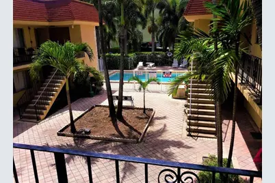 515 S Sequoia Dr, Unit #104, West Palm Beach, FL 33409 - Photo 1