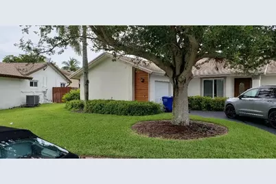 894 SW 55th Ter, Margate, FL 33068 - Photo 1