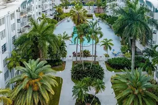 488 NW 165th Street Rd Unit, Miami, FL 33169 - Photo 1