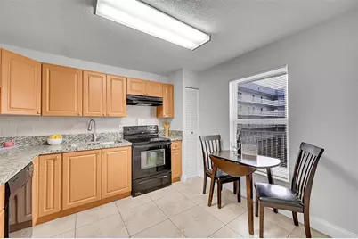 1402 NW 80th Ave, Unit #301, Margate, FL 33063 - Photo 1