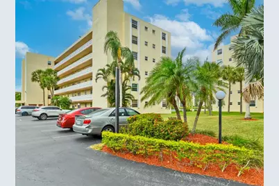 121  SE 3rd Ave, Unit #204, Dania Beach, FL 33004 - Photo 1