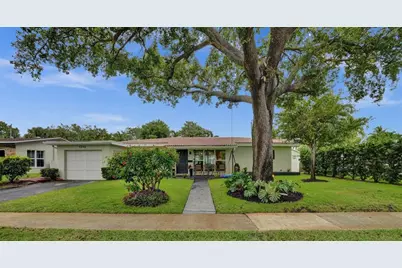 1292 SW 1st Ave, Pompano Beach, FL 33060 - Photo 1