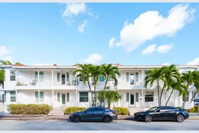 7610  Byron Ave, Unit #14, Miami Beach, FL 33141 - Photo 1