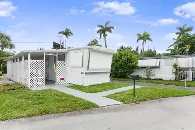 8641 SW 15th St, Davie, FL 33324 - Photo 1