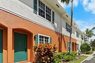 712 SW 1st Dr, Pompano Beach, FL 33060 - Photo 1