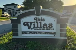 8535 NW 189th Ln, Hialeah, FL 33015 - Photo 1