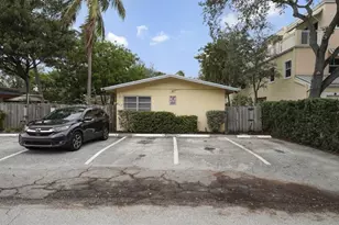 617 SE 16th St, Fort Lauderdale, FL 33316 - Photo 1