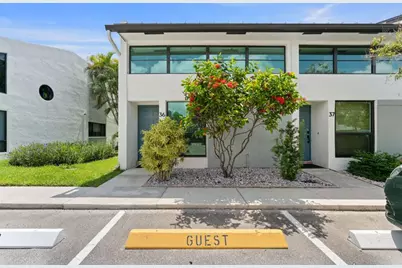 3900 NE 18th Ave, Unit #36H, Oakland Park, FL 33334 - Photo 1