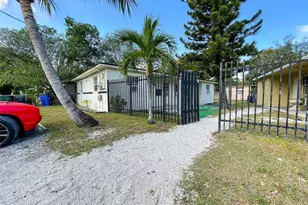 1717 NW 8th Pl, Fort Lauderdale, FL 33311 - Photo 1