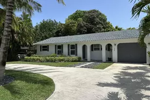 268 NW 12th St, Boca Raton, FL 33432 - Photo 1