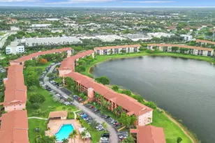 601 SW 141st Ave, Pembroke Pines, FL 33027 - Photo 1