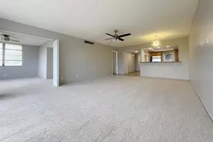 3051 S Palm Aire Dr, Pompano Beach, FL 33069 - Photo 1