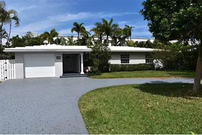 2439 NE 8th St, Fort Lauderdale, FL 33304 - Photo 1