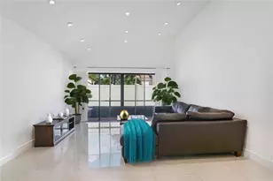 21190 Mainsail Cir, Miami, FL 33180 - Photo 1