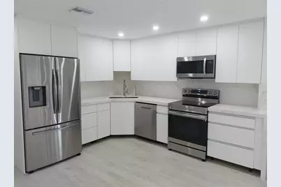 2115 NE 37th Dr, Unit #235, Fort Lauderdale, FL 33308 - Photo 1