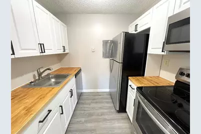 1153  Lake Victoria Dr, Unit #O, West Palm Beach, FL 33411 - Photo 1