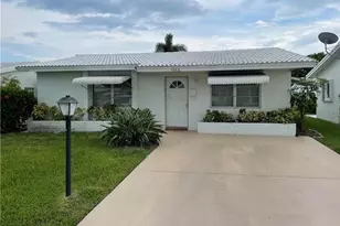 1002 SW 5th Ave, Boynton Beach, FL 33426 - Photo 1